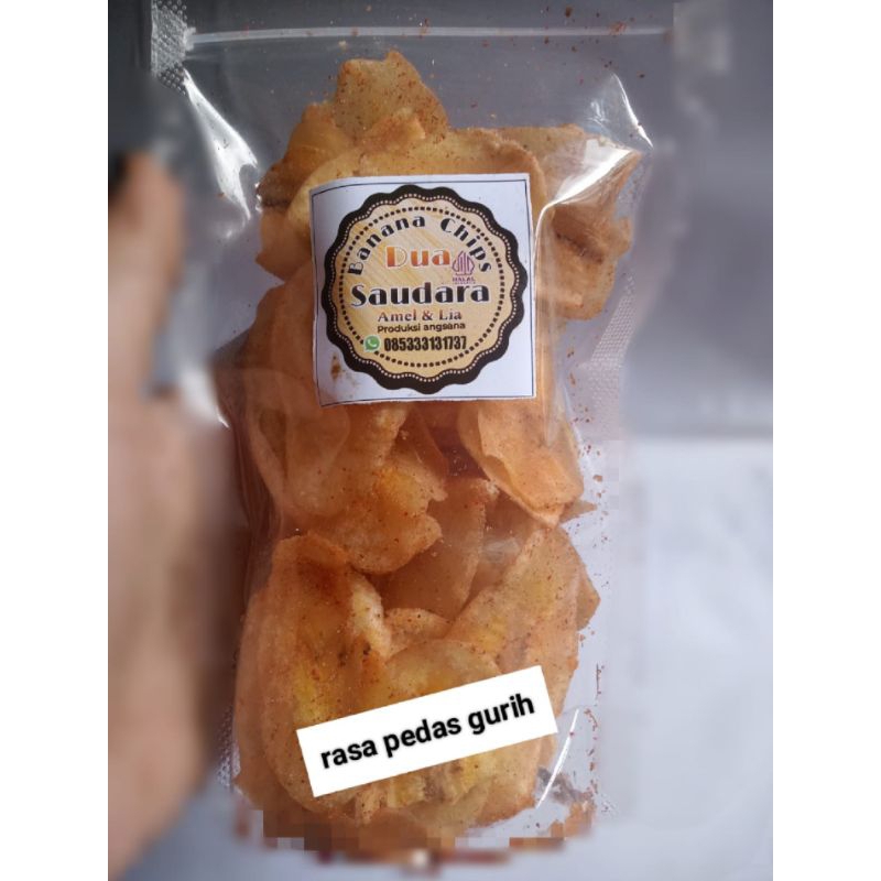 

Bahana Chips dua saudara, Amel dan Lia
