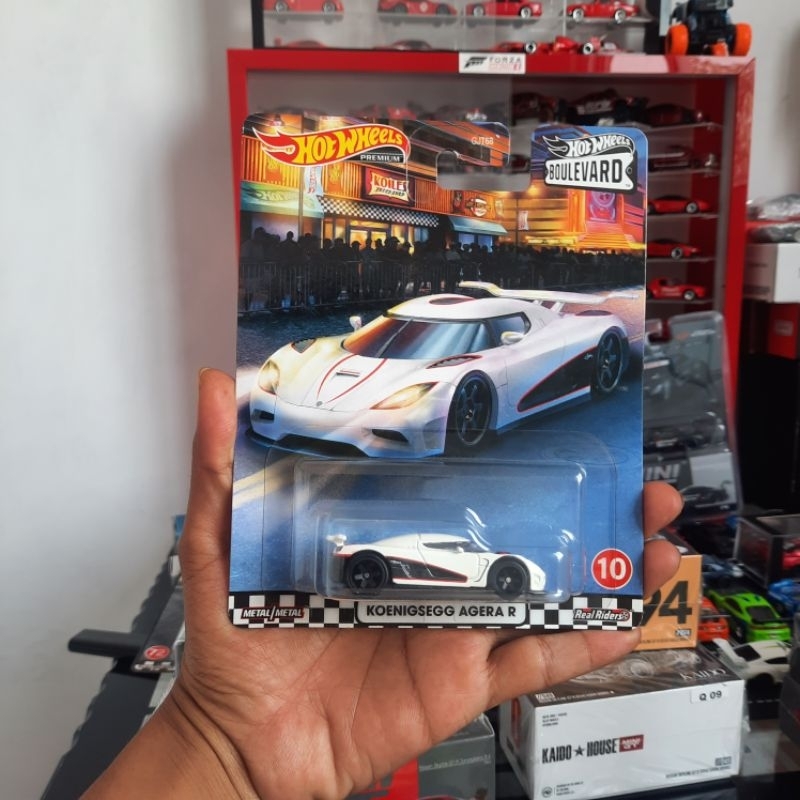 Hot Wheels Premium Koenigsegg Agera R Boulevard