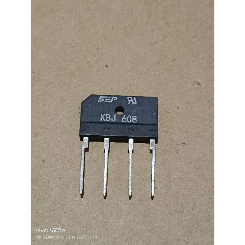 POTENSIO GESER ATAU SLIDE KAKI 3 PIN 100K 4CM