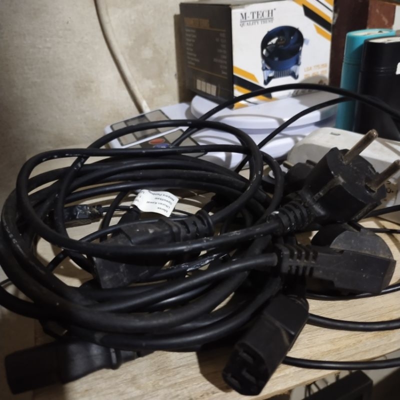 Kabel Power For PC (bekas normal)