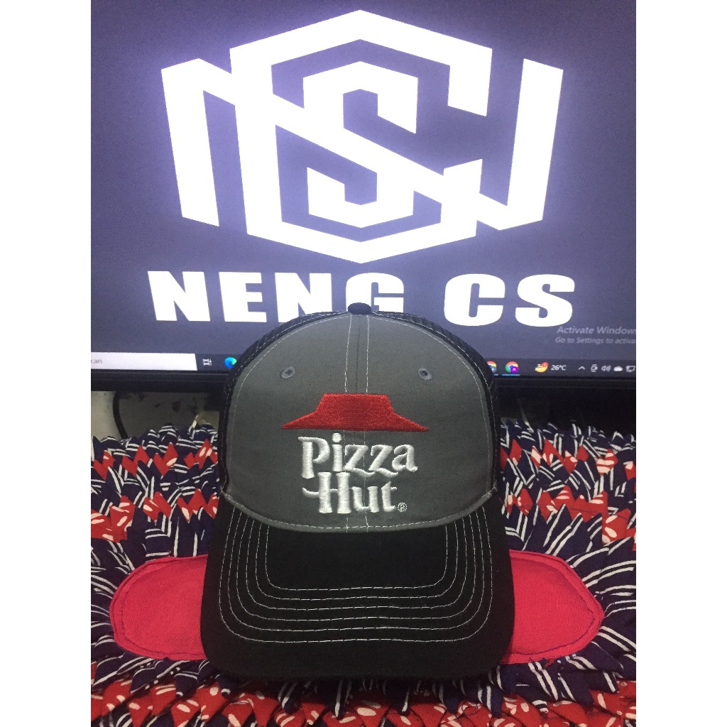 Topi Trucker Pizza Hut Official