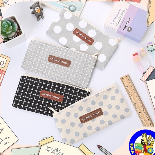 

Stock Banyak Kotak Pensil / Pencil Case Geometry Valley SK0028 Pasti Murah