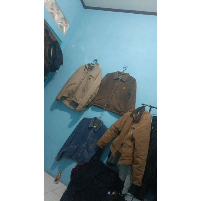 carhartt detroit dark brown