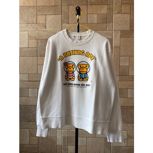 A bathing ape crewneck