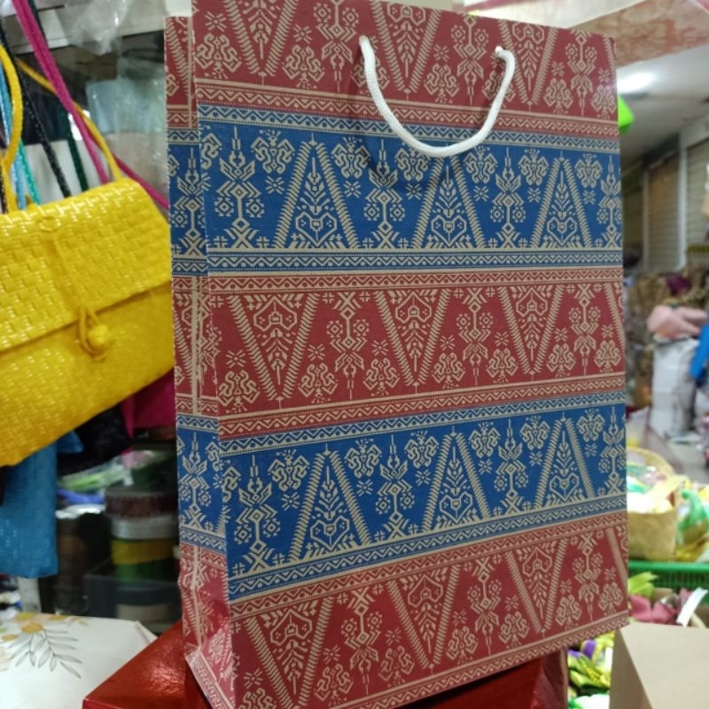 

paper bag polio batik tebal isi 12 pcs new terlaris dan termurah