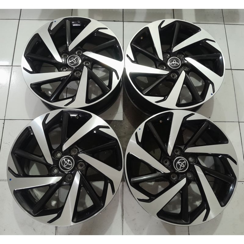 velg original Rush ring 17 pcd 5x114 cocok Rush Luxio Terios dll #original