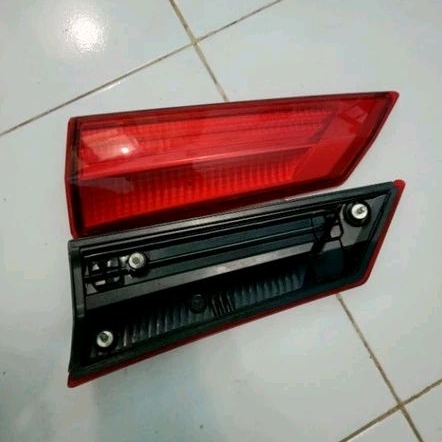 lampu bagasi belakang calya sigra original