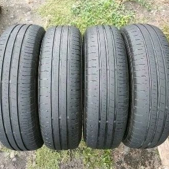 ban mobil ukuran 185/70 R 14 kondisi 75 persen