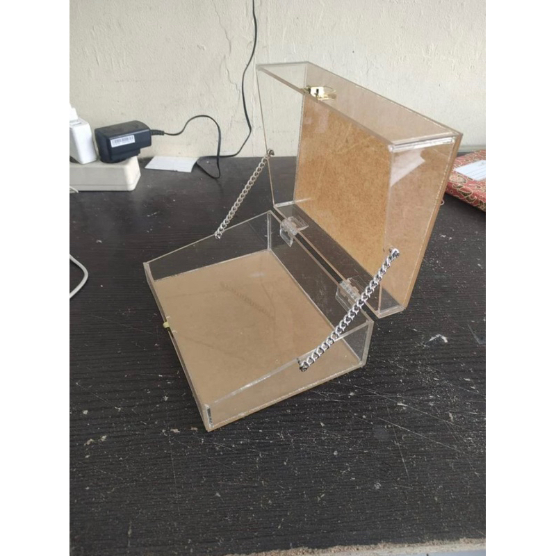 

Kotak Custom Akrilik PxLxT 21x12x21cm
