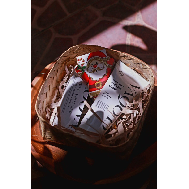 

HAMPERS CHRISTMAS 2023 (1set Body Care CLOOVA)