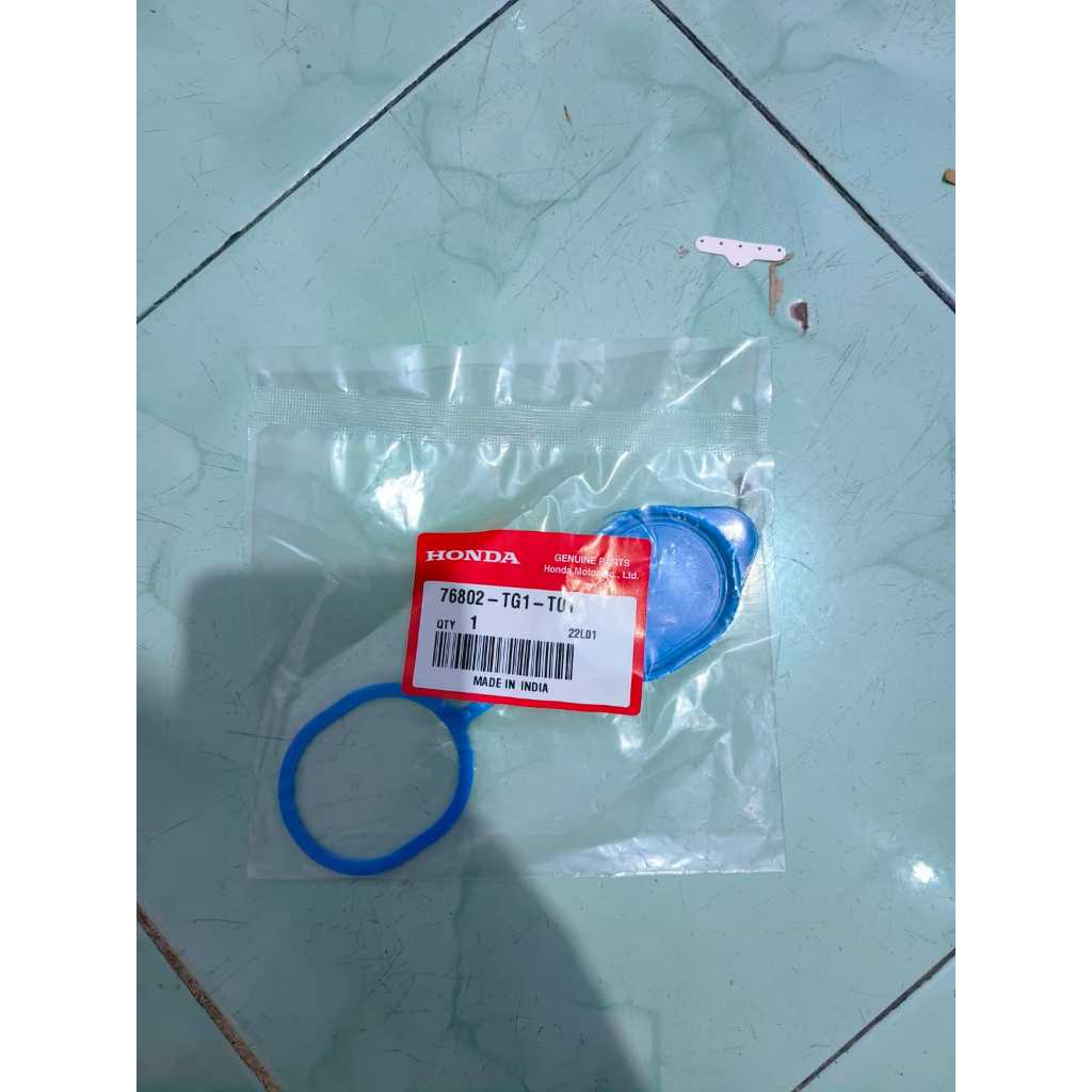 Tutup tabung air wiper Honda Brio. Mobilio asli