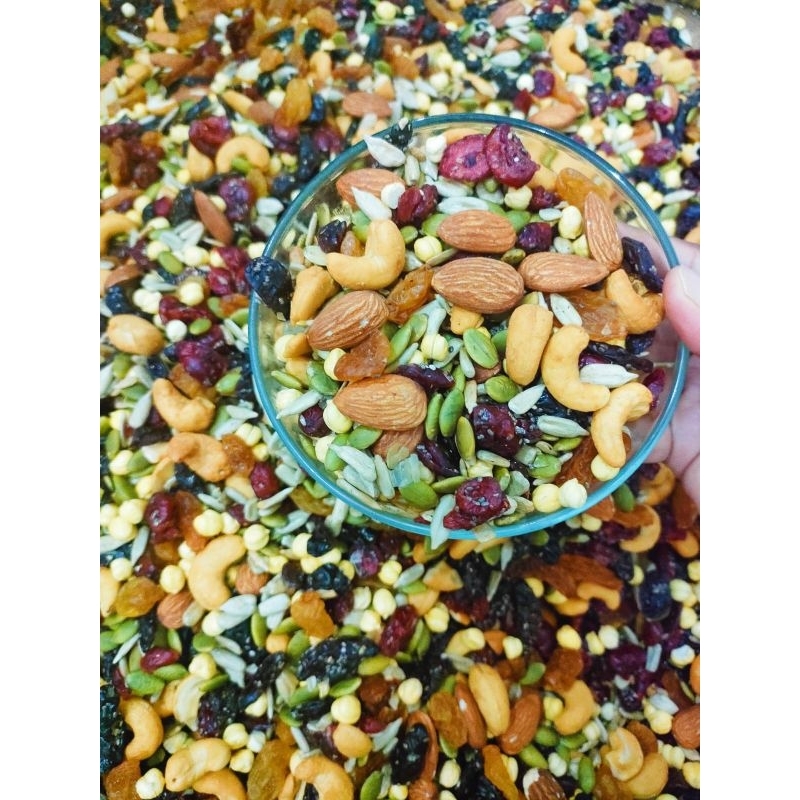 

mix nut and fruits 500gr