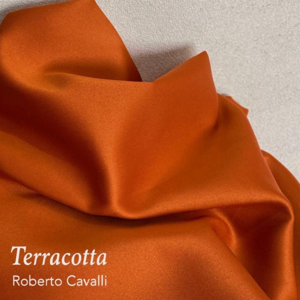 Kain Roberto Cavalii / bahan furing /satin Roberto Cavalli ( harga persetengah Meter ) ridwp
