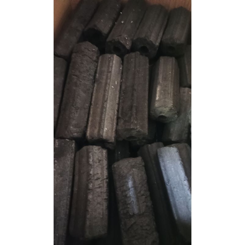 Arang briket Sawdust grade ekspor