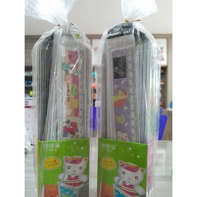 

Penggaris 20 CM karakter lucu