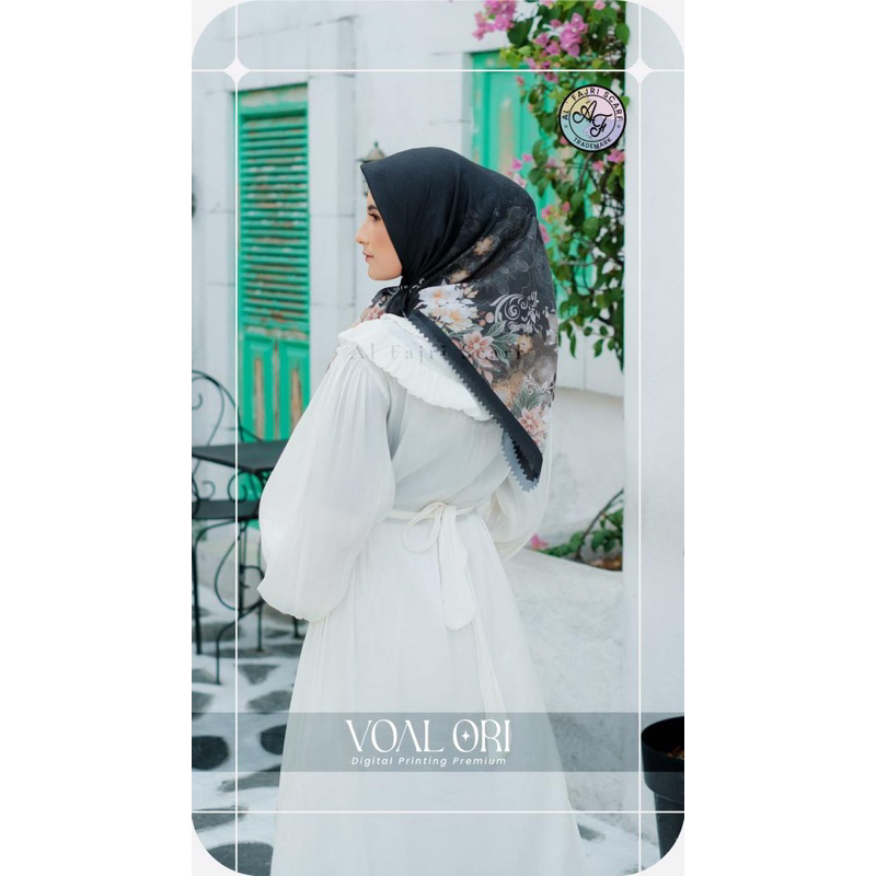 HIJAB SEGI EMPAT VOAL ORI MOTIF BY AL FAJRI SCARF