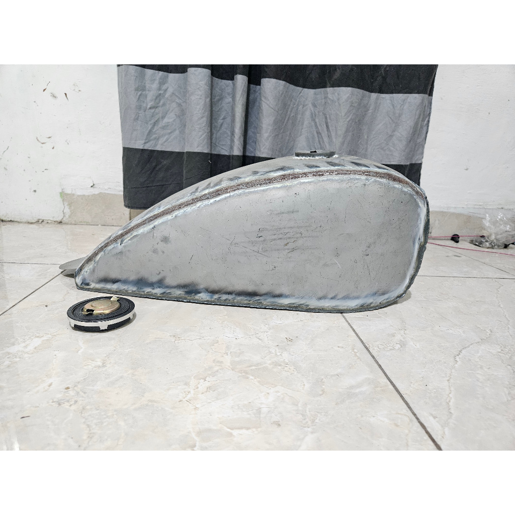 tangki custom tracker