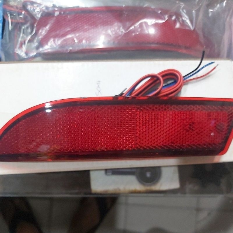 lampu bumper belakang avanza original atau lampu reflektor belakang avanza original