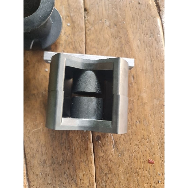travu piqi tinggi 5 cm lebar 6cm tp gap