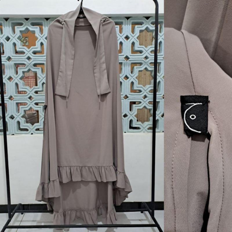 FK Ruffles Aljenna Pale Amethyst