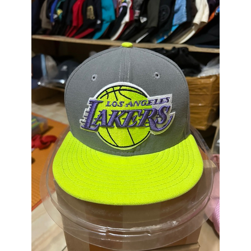 Topi new era lakers