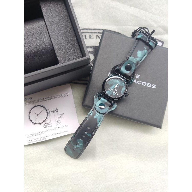 Jam Tangan Wanita MJ Cuff Black/Dark Teal
