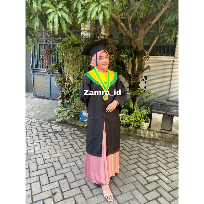 SET TOGA WISUDA LENGKAP bahan gabardin untuk SD SMP SMA DIPLOMA SARJANA dan sederajat