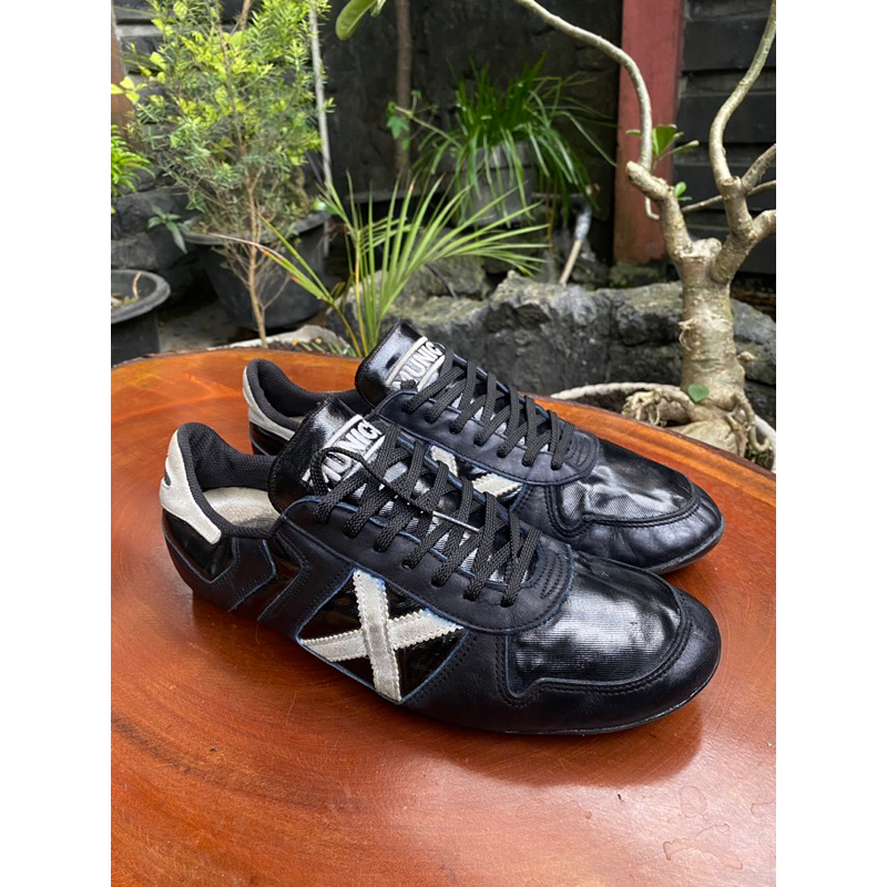 sepatu second munich Size 44  kulit