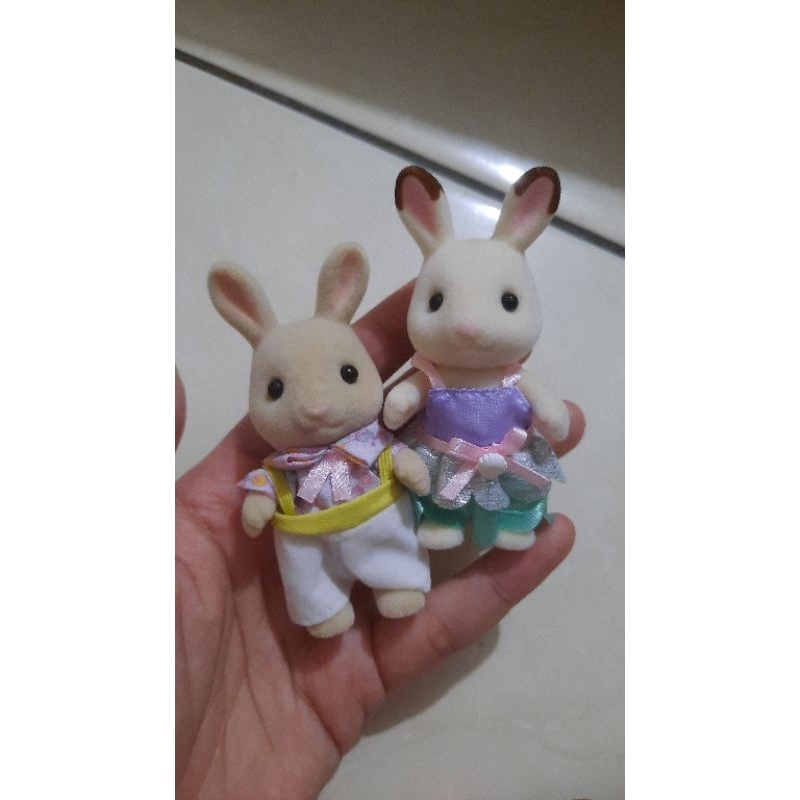 Take all sylvanian lottre figur