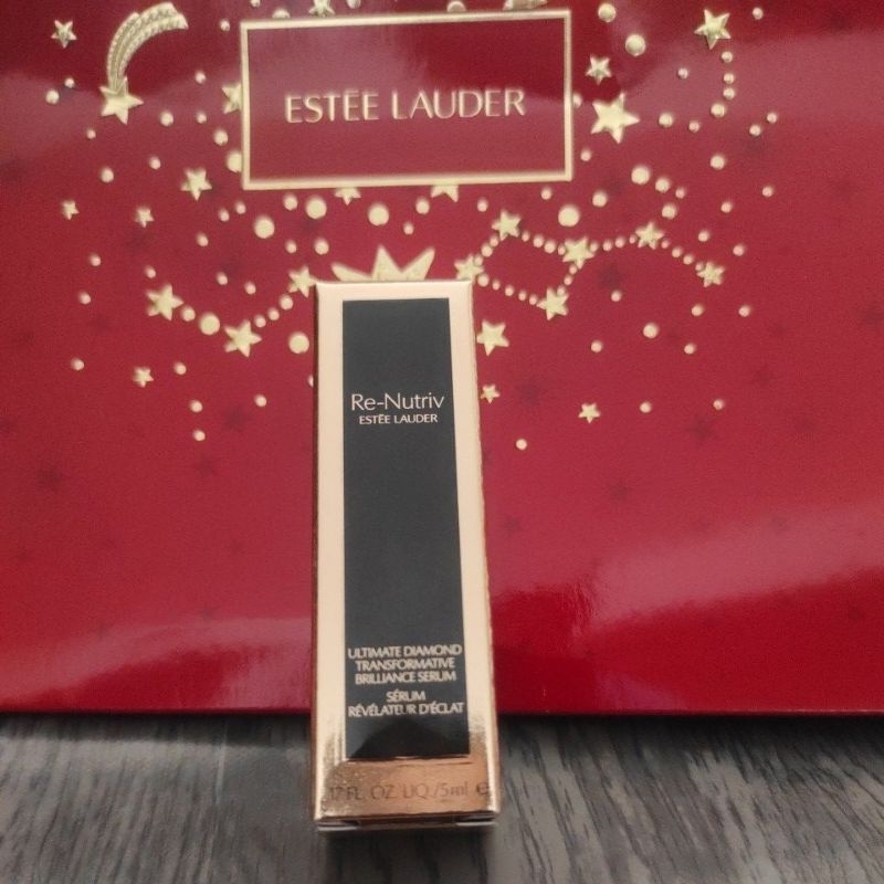 Re-Nutriv Estee lauder diamond serum sample