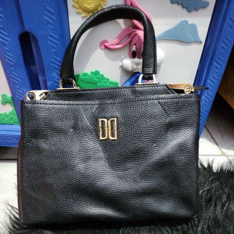 handbag daks preloved