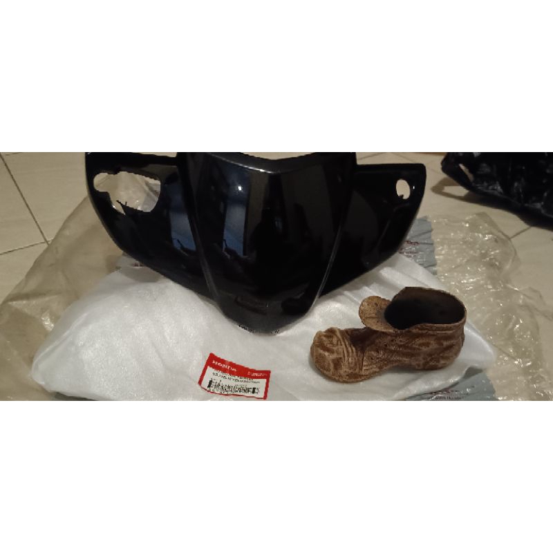 batok lampu depan vario 53205-KVB-930FMB