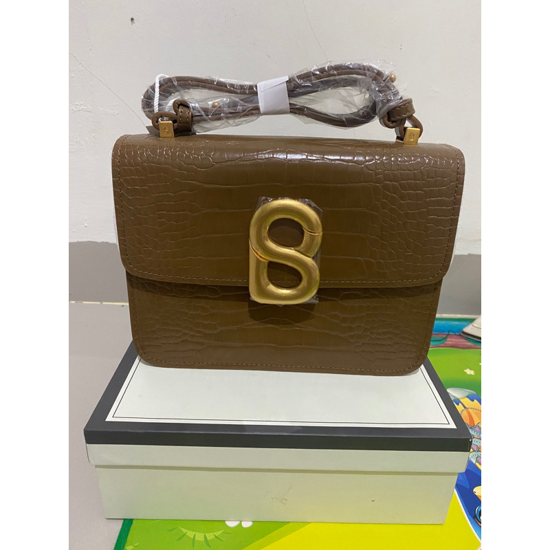 Audrey bag 2.0 medium buttonscarves?? UNDERTAG