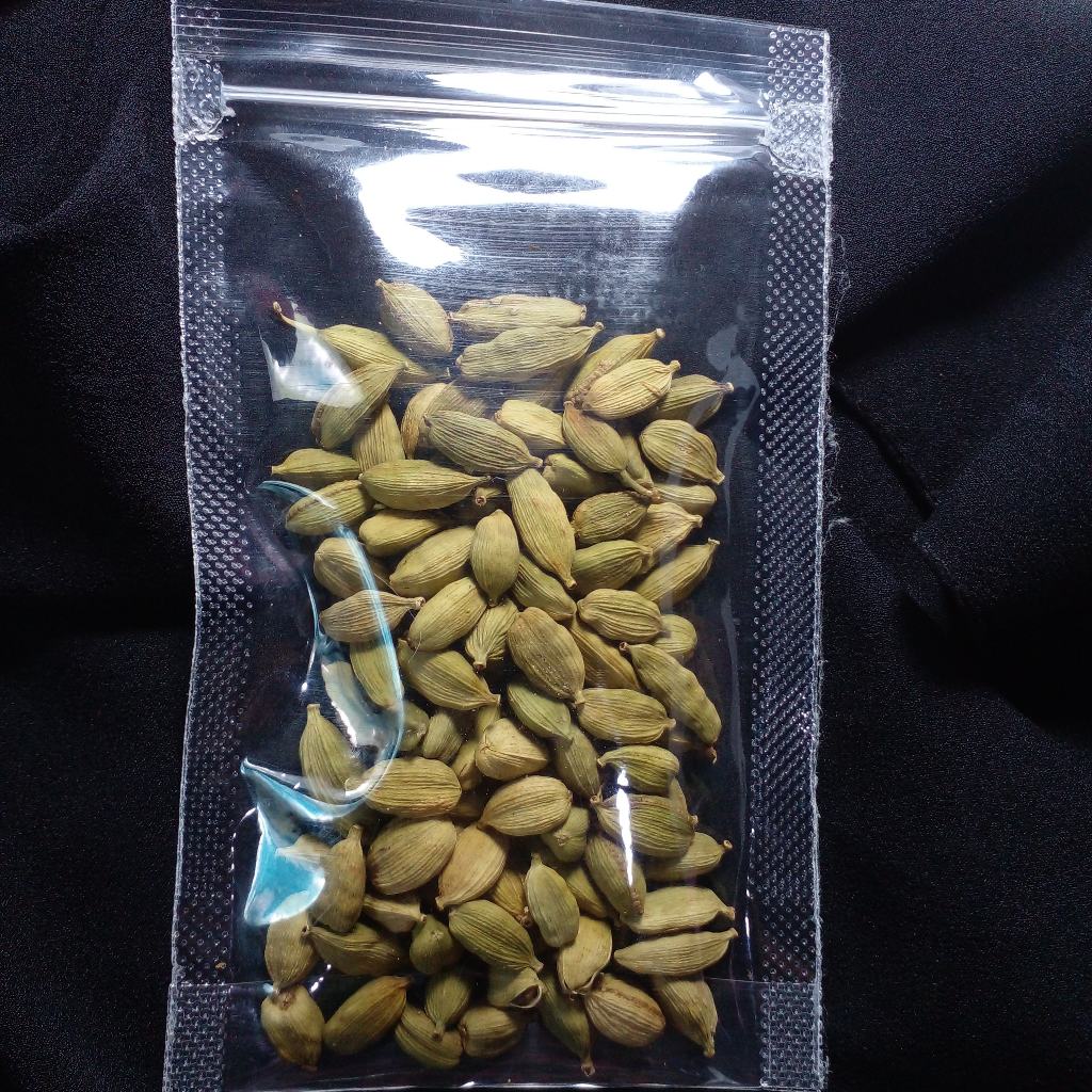 

kapulaga arab 25g / kapulaga hijau