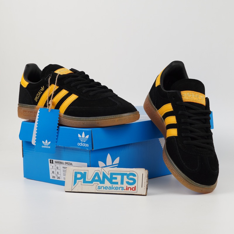 Sepatu Adidas Spezial Handball Black Yellow