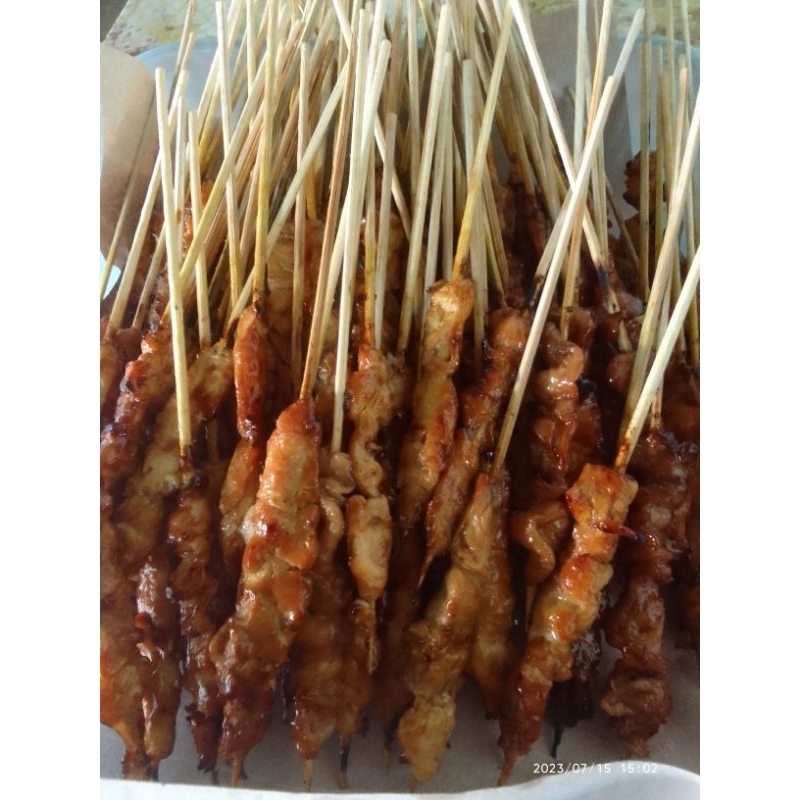 

Sate Ayam khas Ponorogo / 1 tusuk Sate ayam daging