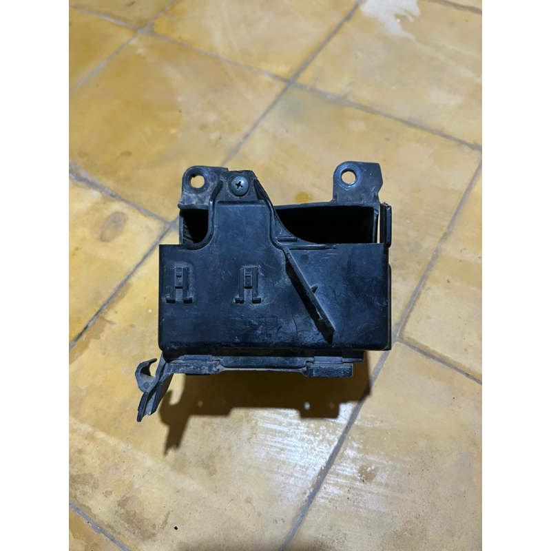 KOTAK BOK AKI BOX ACCU BATTERY SET SUPRA X 125 HELM IN ORIGINAL 5038BKYZ900