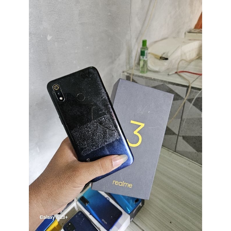 realme 3 ram3/32 second resmi fulset