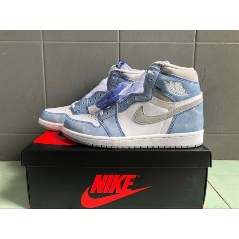 Sepatu Jordan 1 High Hyper Royal Men Second
