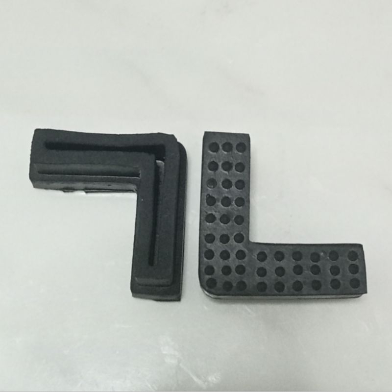 Karet siku meja 4×4/Karet Siku/Karet Rak Siku/Harga Per Pcs