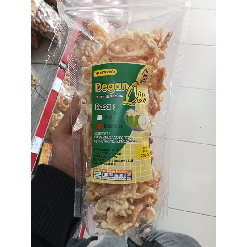 

keripik kelapa muda DEGAN QU