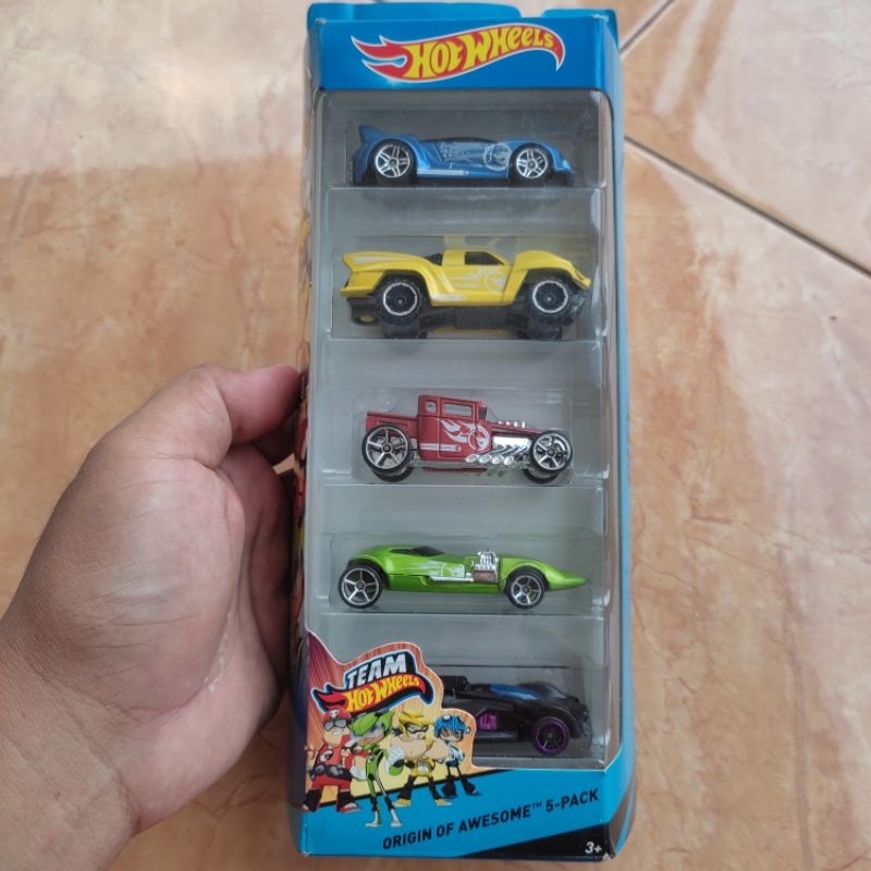 Hot Wheels GIFT PACK isi 5 Mobil ORIGIN OF AWESOME
