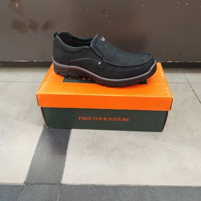 Sepatu Casual Watchout Shoes