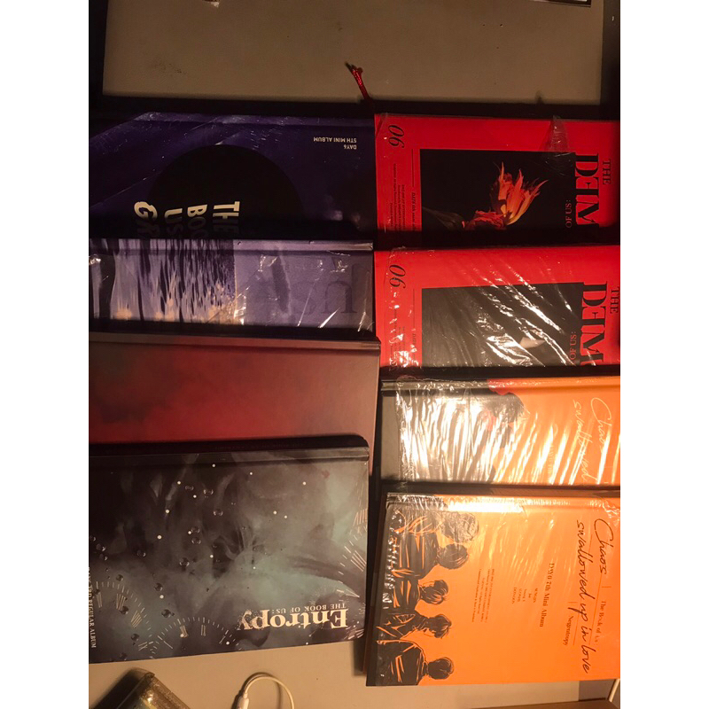 Day6 Album Only The Book of Us TBOU gravity entropy gluon demon negentropy