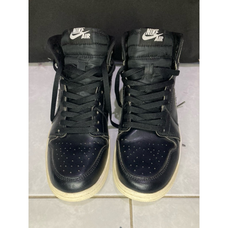 Sepatu Air Jordan 1 Cyber Monday