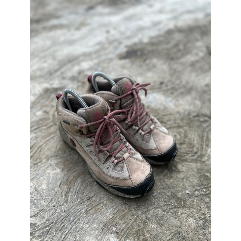 Sepatu gunung second original timberland