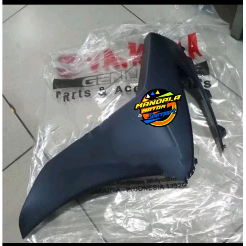 SAYAP BODY DEPAN YAMAHA LEXI 125KANAN/ KIRI BIRU DOFF.B3F-F8312-00-P3&B3F-F8311-00-P3.ORIGINAL YAMAH