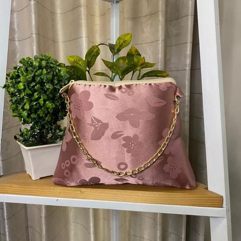 MUKENA ARMANI SILK JAGUAR RENDA