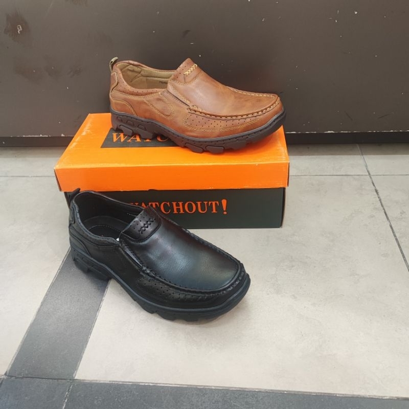 Sepatu Casual Watchout Men