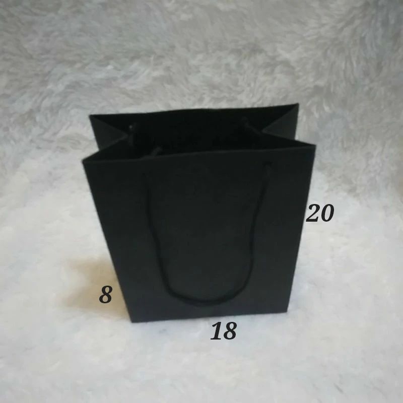 

Kantong kertas /paper bag ,tas kado, hadiah ,souvenir,hampers